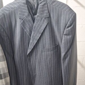 Elegant Blue Pinstripe Men's Suit